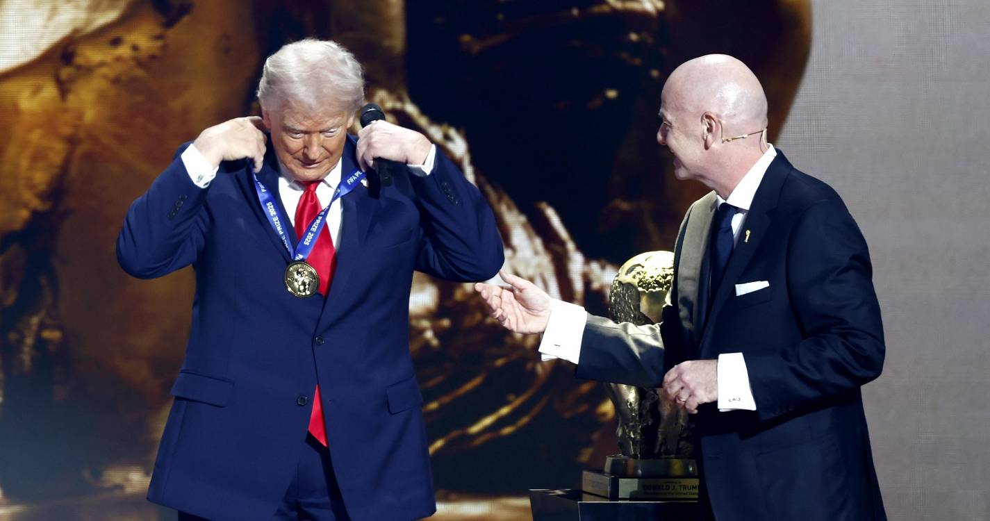 ONG queixa-se à comissão de ética da FIFA sobre ações favoráveis de Infantino a Trump