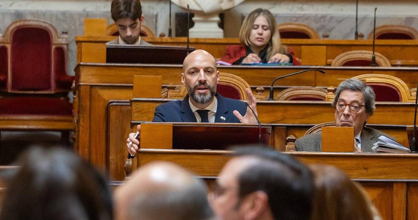 Francisco Gomes exige ferry para a Madeira e acusa Governo de mentir aos madeirenses