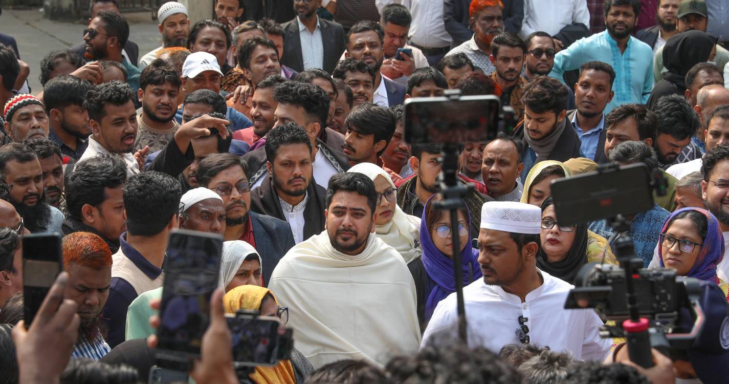 Três ex-chefes de polícia condenados à morte no Bangladesh