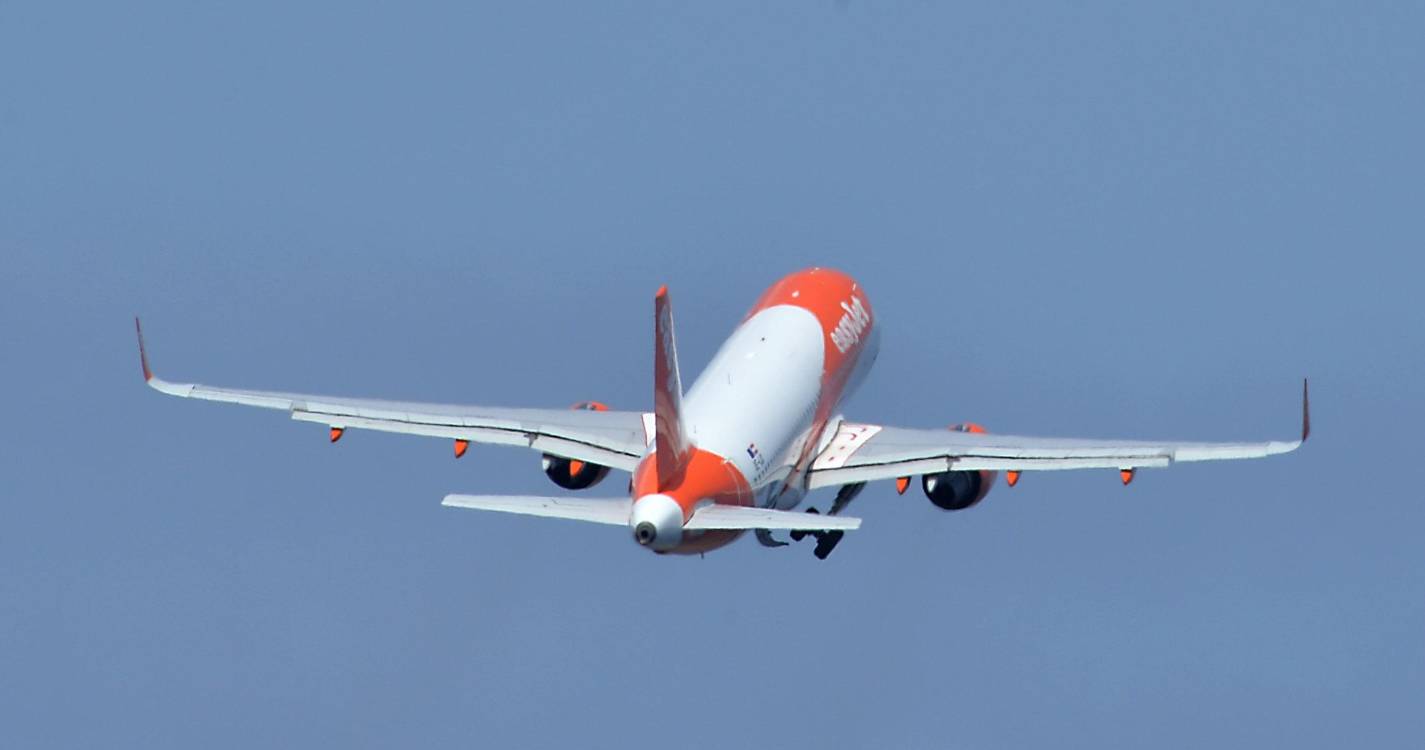 Apagão está a deixar passageiros retidos, alerta Eduardo Jesus