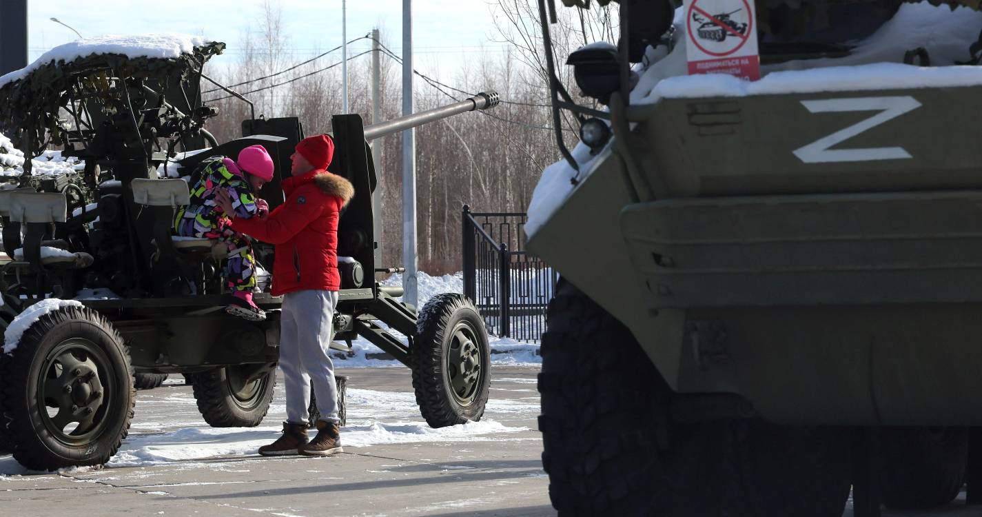 Moscovo diz que guerra só termina quando Rússia alcançar objetivos