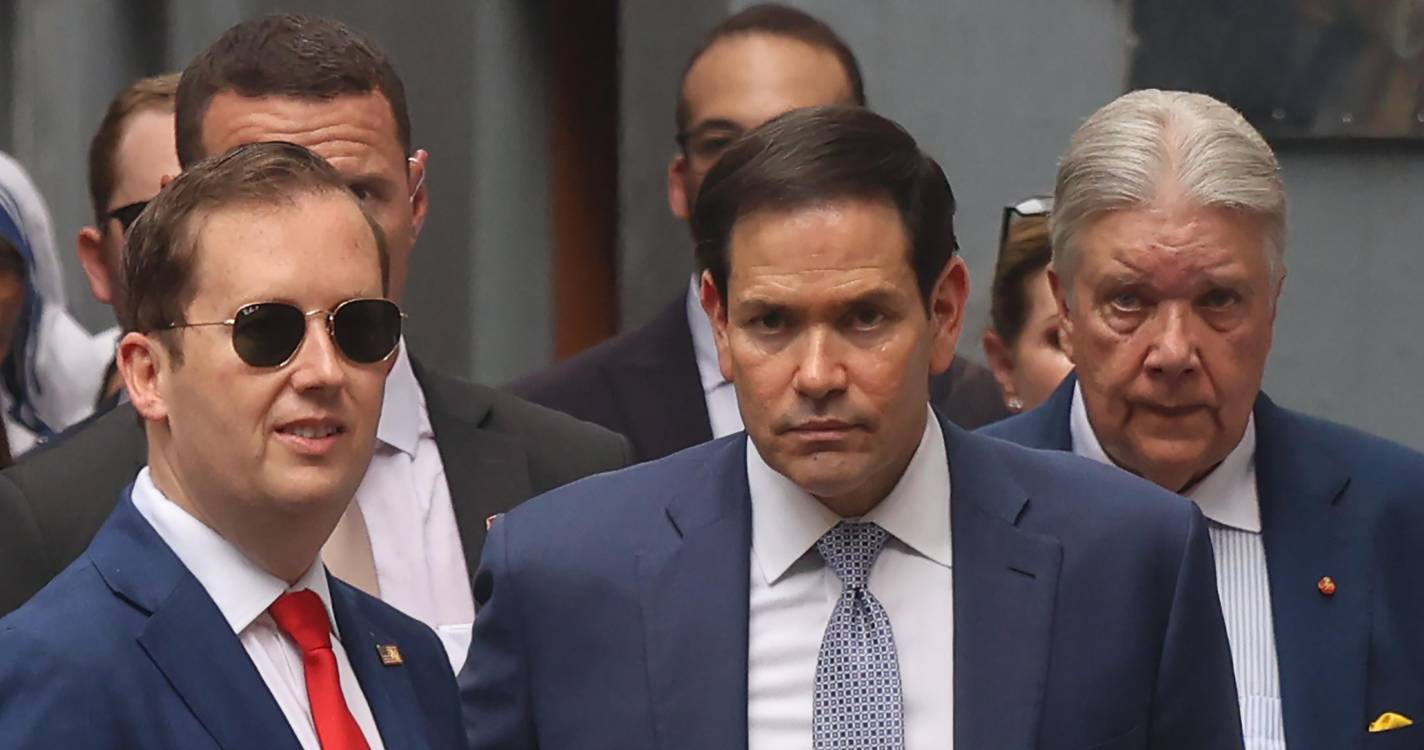 Irão: Rubio diz que poderá ser hoje o anúncio sobre acordo de paz
