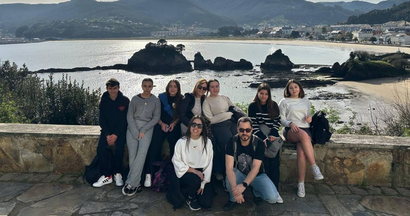Seis alunos da EB2,3 do Estreito de Câmara de Lobos participam em Erasmus+ em Espanha