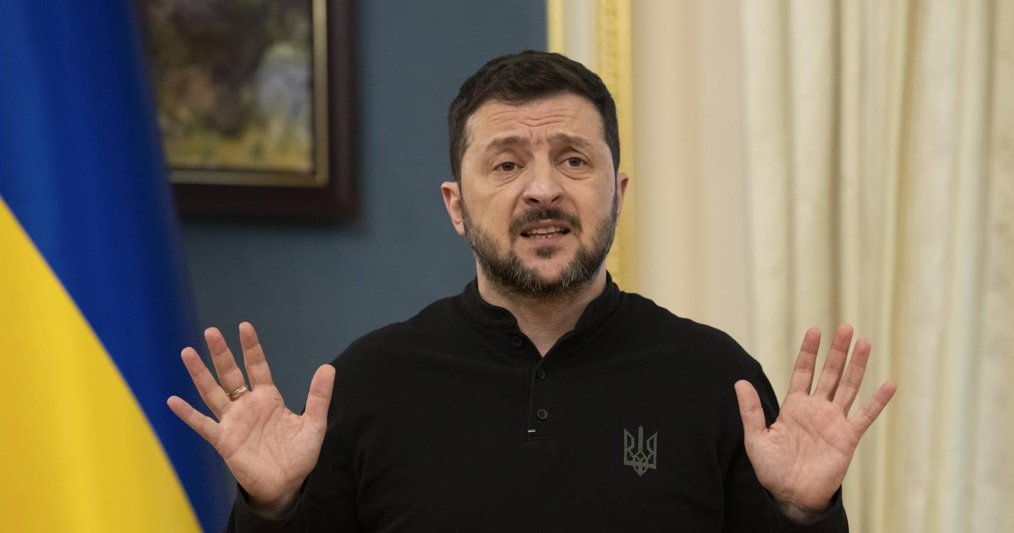 Ucrânia: Zelensky acusa Putin de mentir sobre a dificuldade de um cessar-fogo