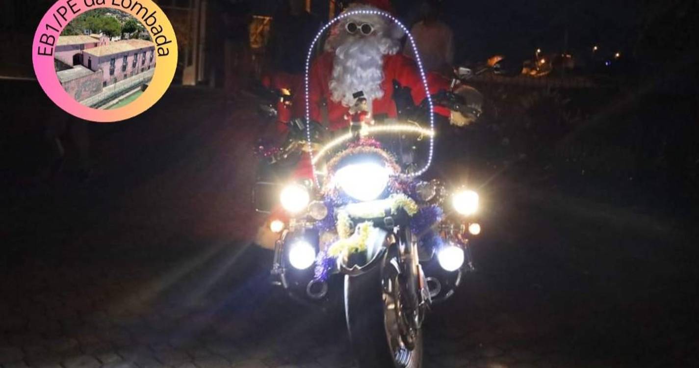 Pai Natal chegou de mota à Escola da Lombada