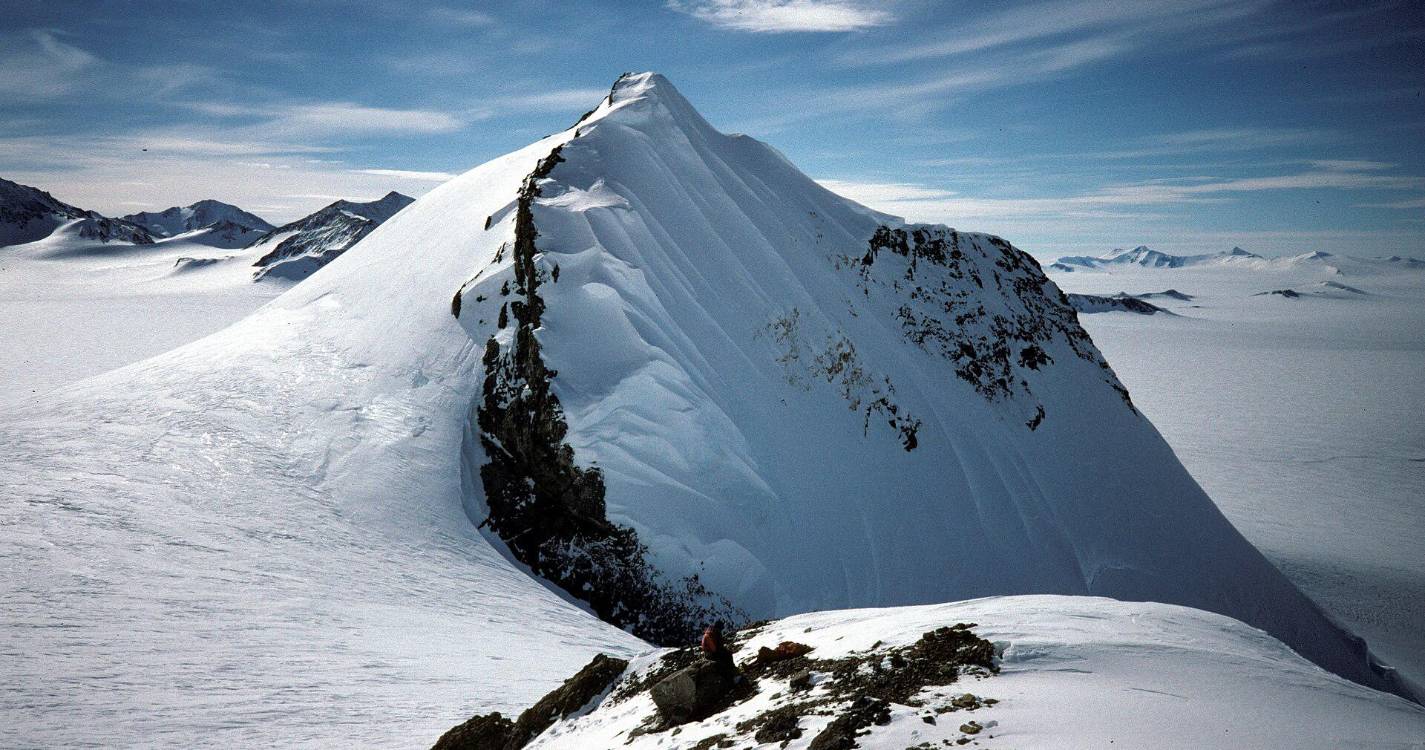 Português vai trabalhar no posto de correios mais remoto do mundo