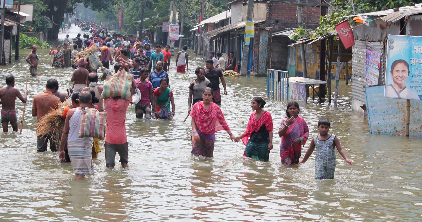Inundações causam cerca de 350 mortes no sudeste asiático
