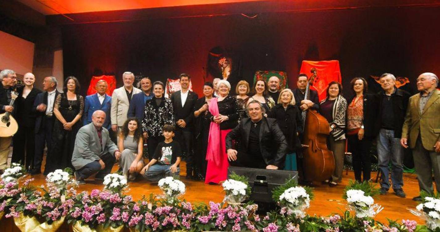 Tributo a Eugénia Maria lotou Salão Paroquial do Imaculado