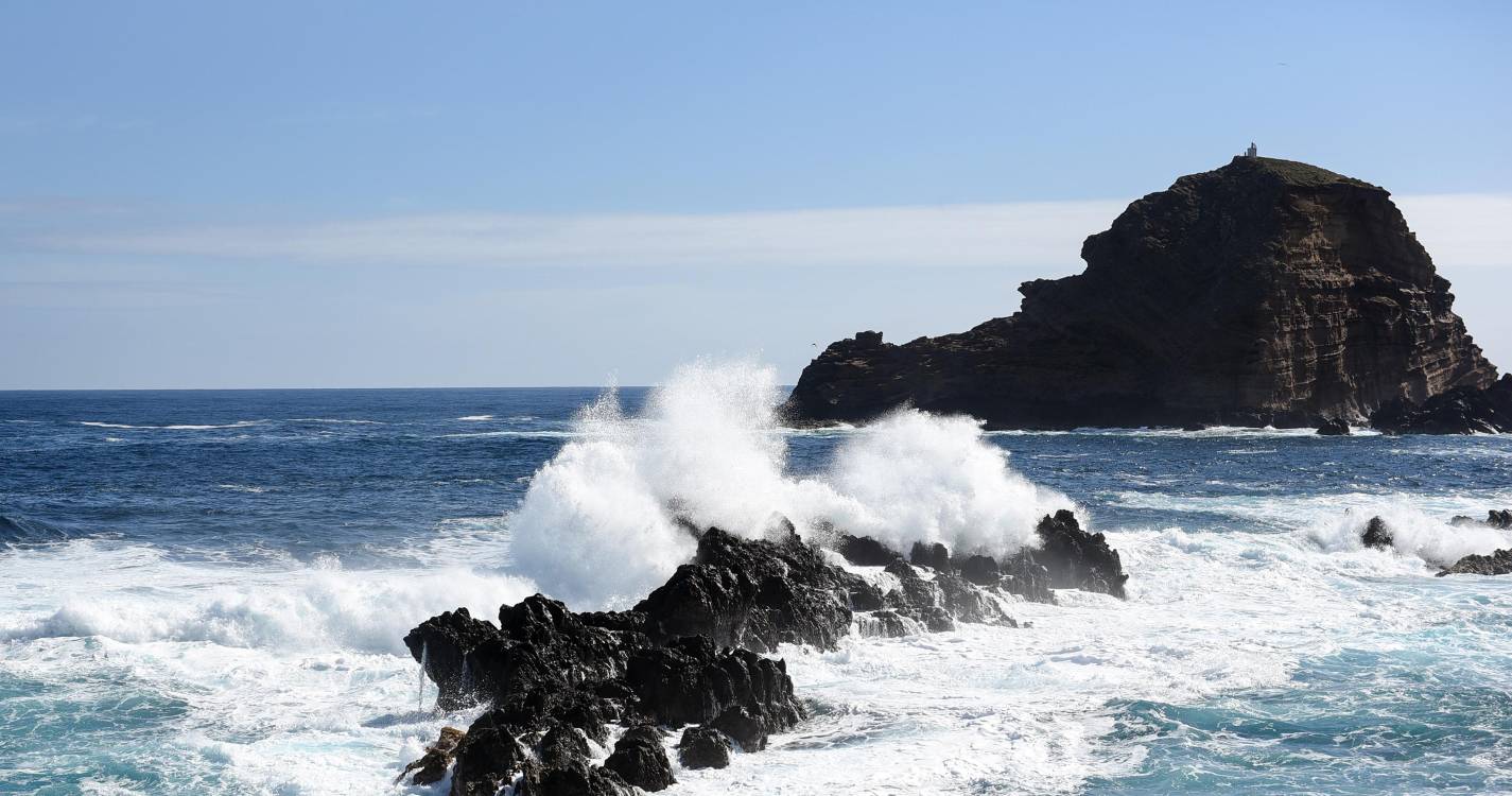Costa norte e Porto Santo sob aviso amarelo