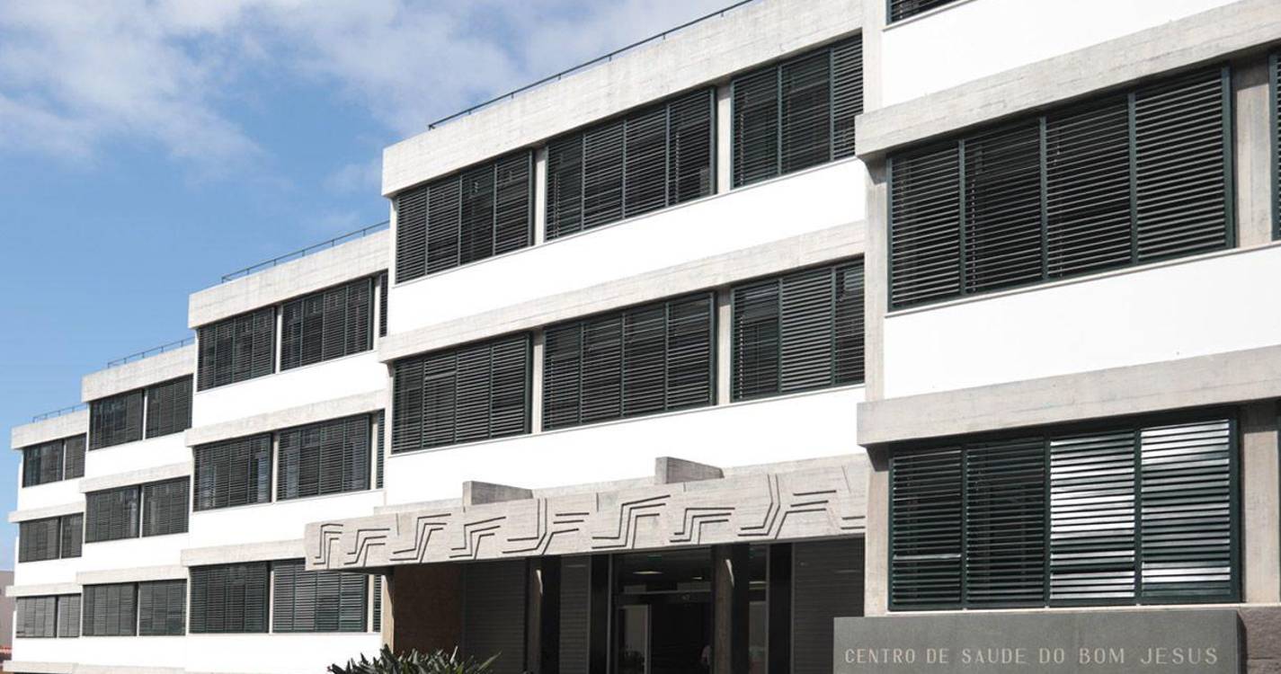 Centros de saúde fizeram menos 767.413 consultas presenciais no ano passado