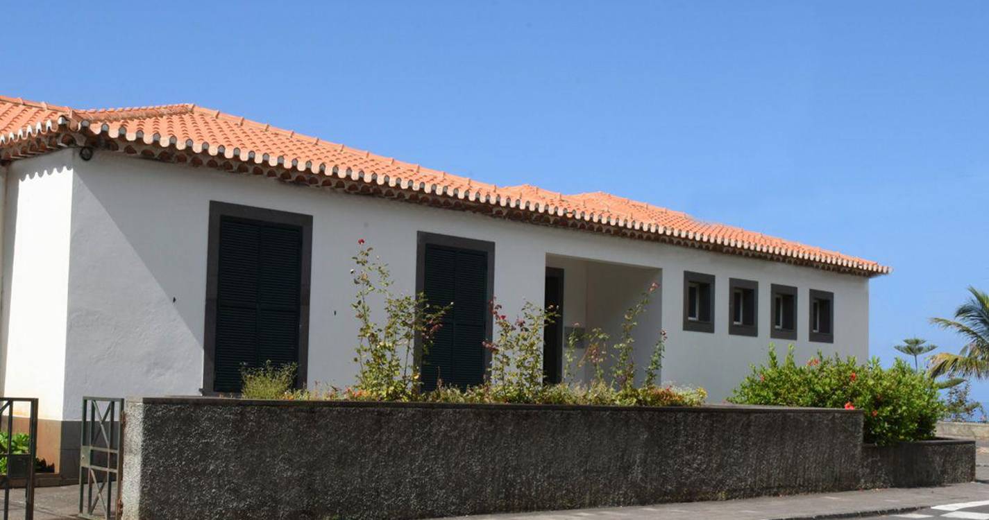 Centro de Saúde da Madalena do Mar encerrado até 30 de junho; utentes devem dirigir-se à Ponta do Sol