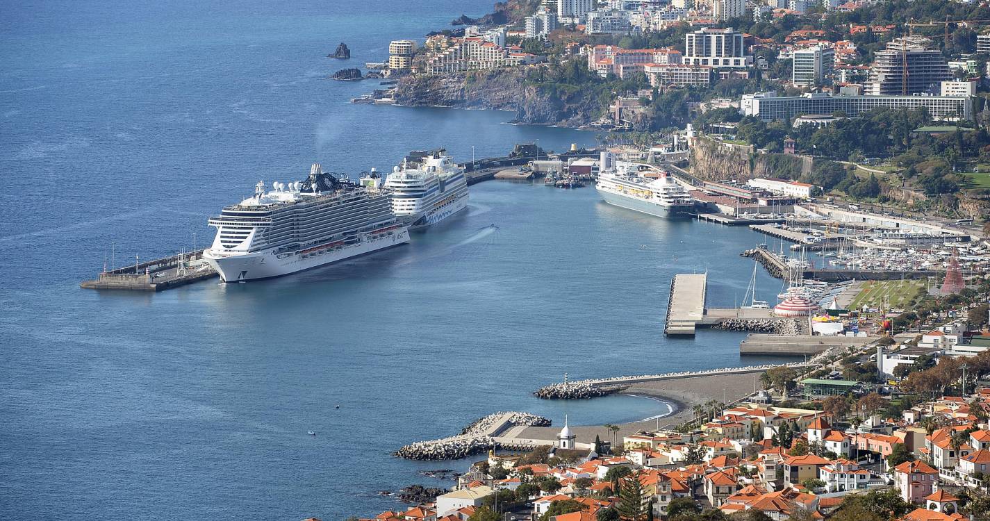 Porto do Funchal recebe escala do MSC Grandiosa
