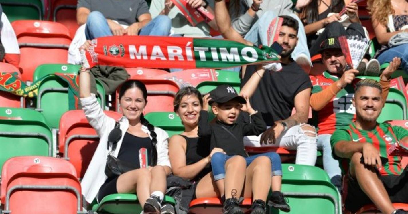 Marítimo-Estrela da Amadora: Veja quem está nos Barreiros (com fotos)
