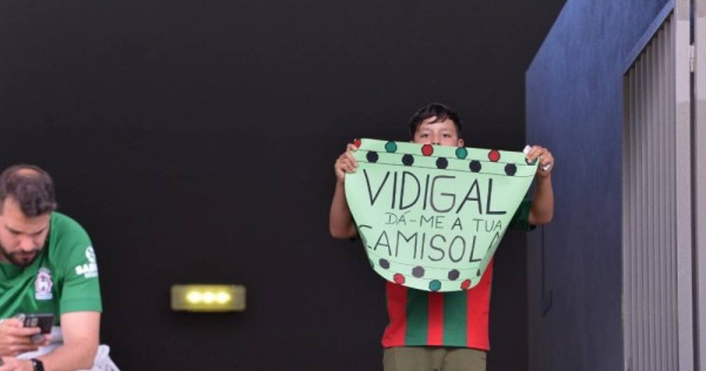Marítimo-Estrela da Amadora: Veja quem está nos Barreiros (com fotos)