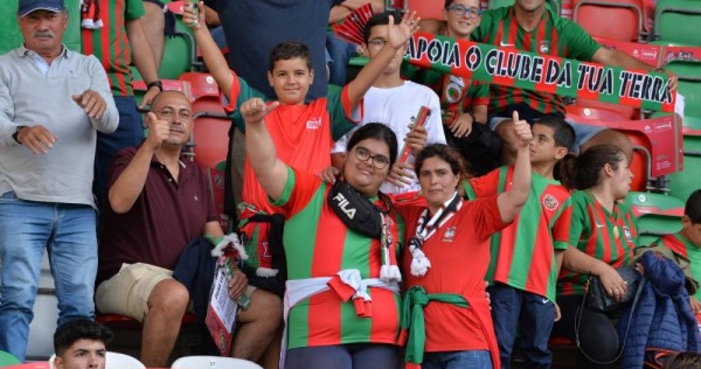 Marítimo-Estrela da Amadora: Veja quem está nos Barreiros (com fotos)