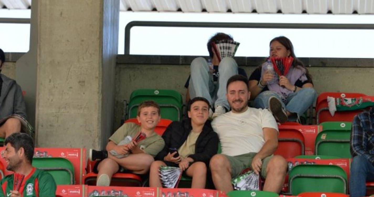 Marítimo-Estrela da Amadora: Veja quem está nos Barreiros (com fotos)