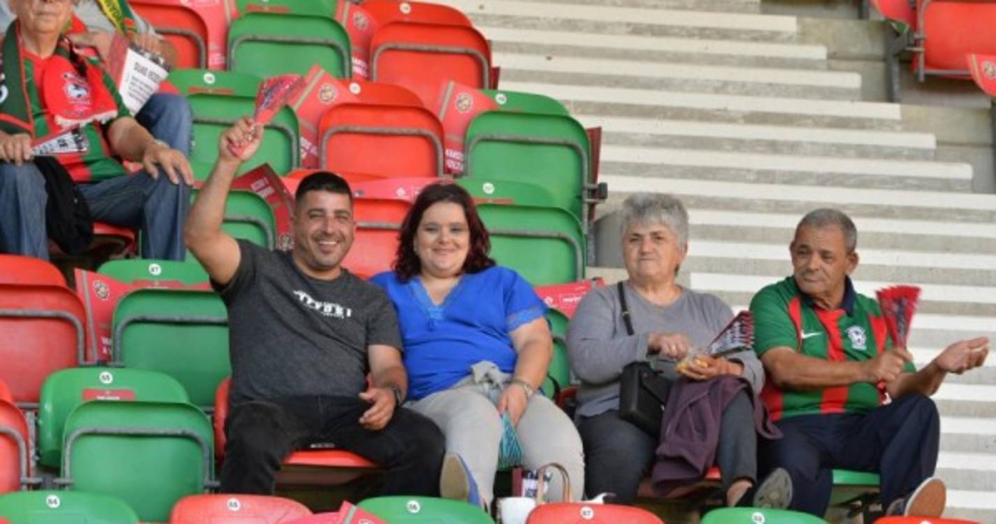 Marítimo-Estrela da Amadora: Veja quem está nos Barreiros (com fotos)