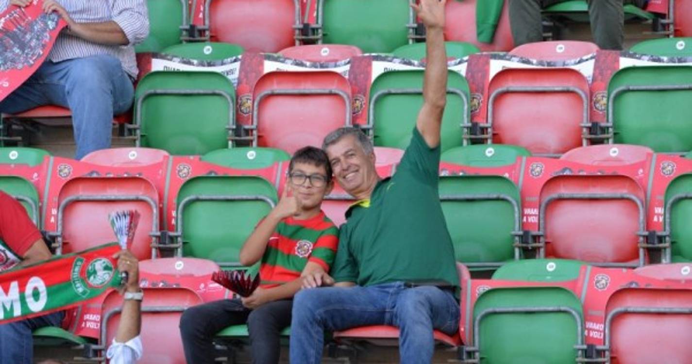 Marítimo-Estrela da Amadora: Veja quem está nos Barreiros (com fotos)