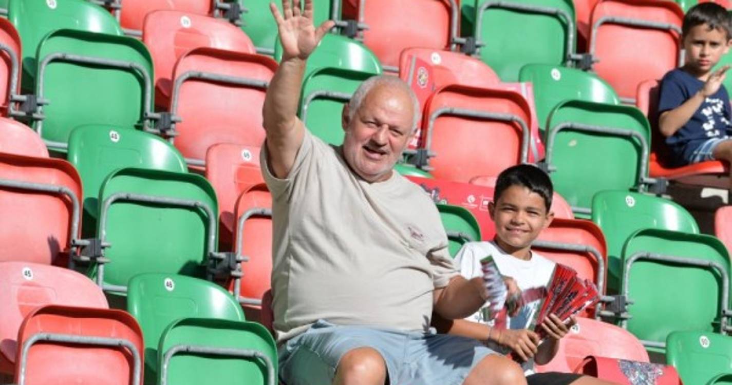 Marítimo-Estrela da Amadora: Veja quem está nos Barreiros (com fotos)