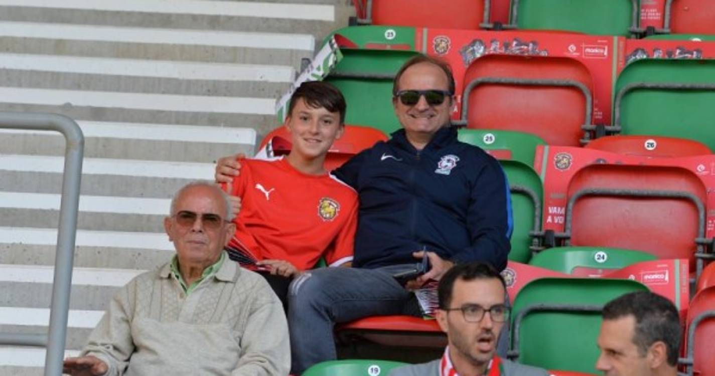 Marítimo-Estrela da Amadora: Veja quem está nos Barreiros (com fotos)