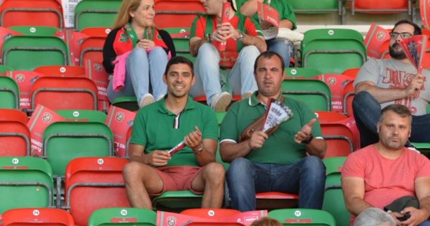 Marítimo-Estrela da Amadora: Veja quem está nos Barreiros (com fotos)