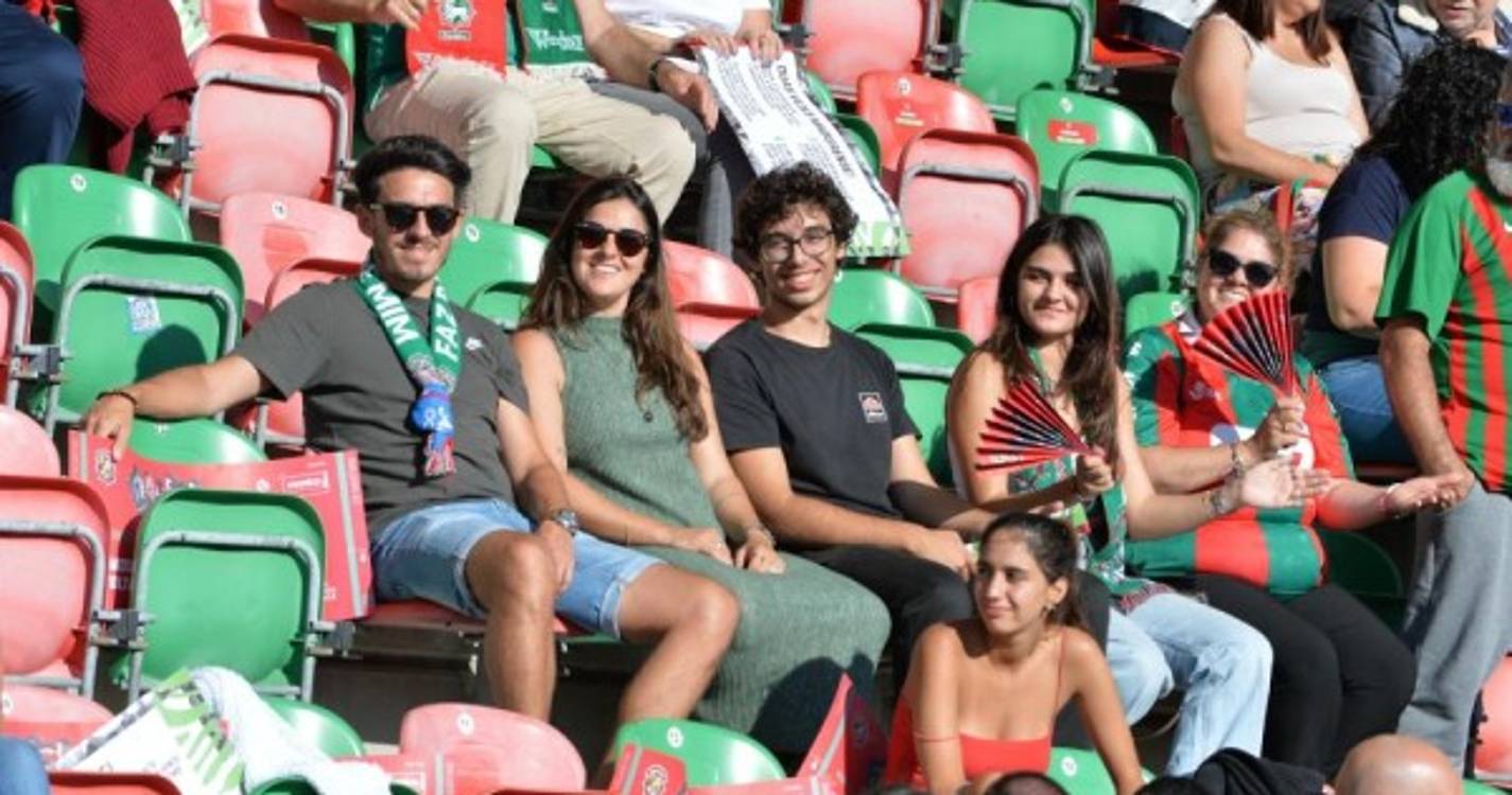 Marítimo-Estrela da Amadora: Veja quem está nos Barreiros (com fotos)
