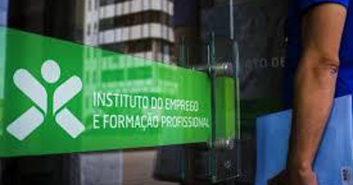 Desemprego registado cai 2,6% em setembro em termos homólogos e sobe face a agosto