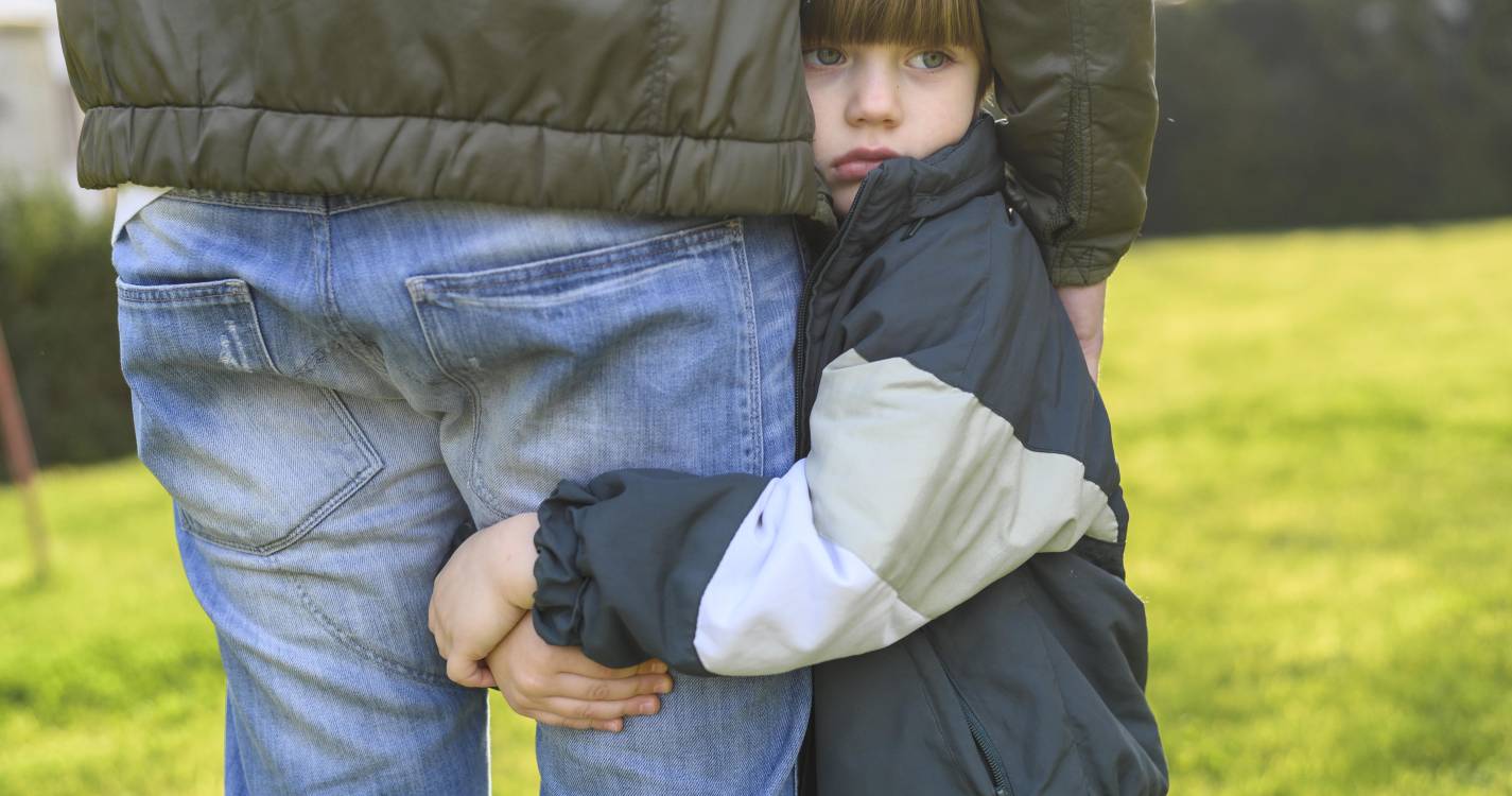 Testemunhas relatam agressões e insultos contra menino de 4 anos em escola de Amares