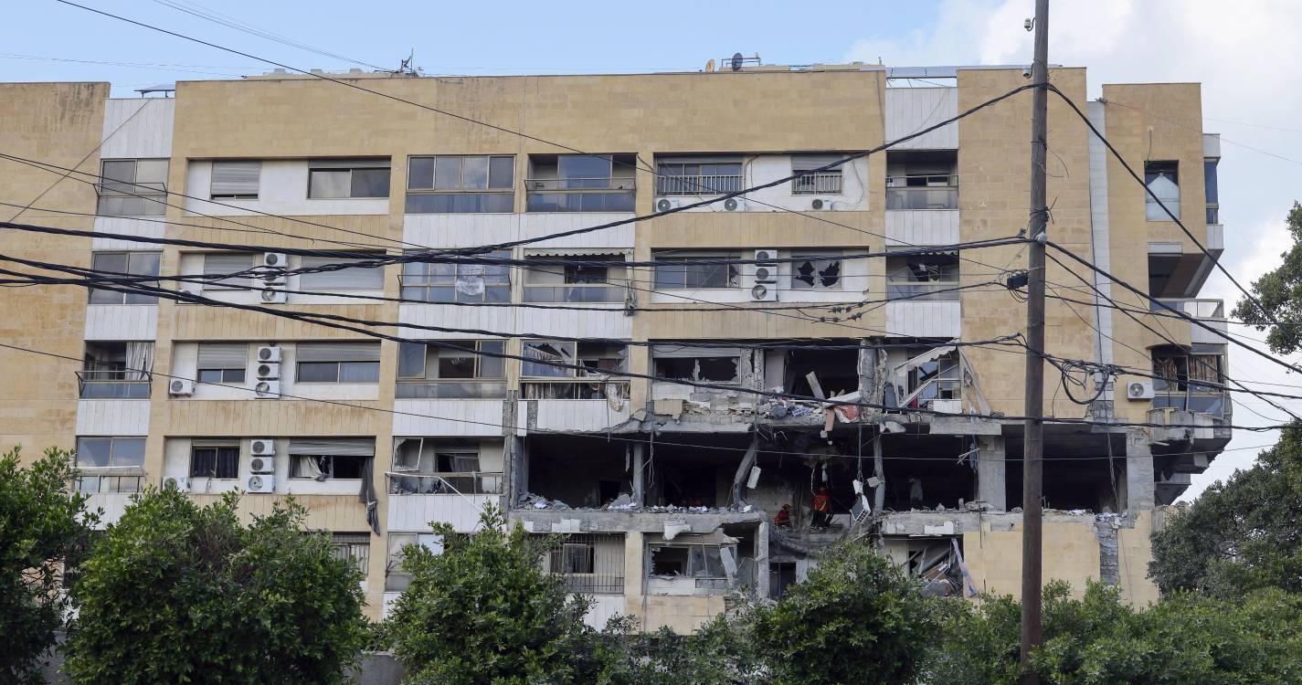 Médio Oriente: Presidente libanês tenta negociar com Israel e alerta para guerra civil