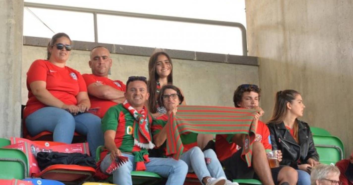Marítimo-Estrela da Amadora: Veja quem está nos Barreiros (com fotos)