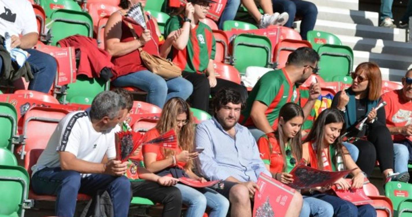 Marítimo-Estrela da Amadora: Veja quem está nos Barreiros (com fotos)