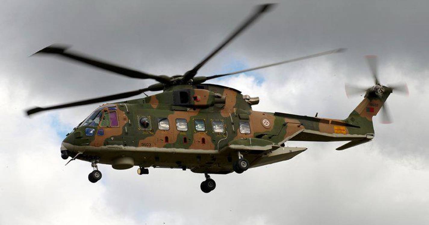 Força Aérea resgata quatro pessoas de veleiro ao largo da Região