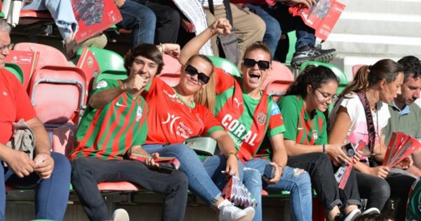 Marítimo-Estrela da Amadora: Veja quem está nos Barreiros (com fotos)