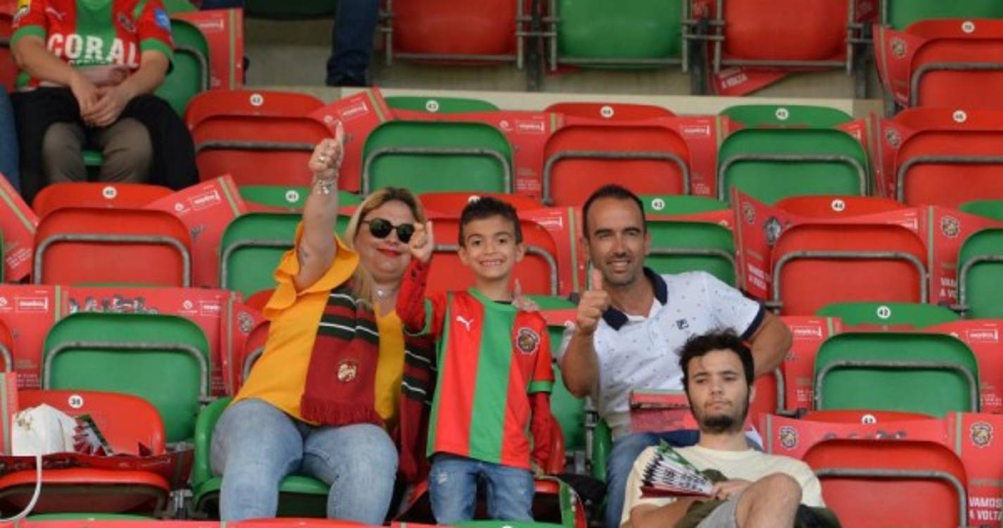 Marítimo-Estrela da Amadora: Veja quem está nos Barreiros (com fotos)