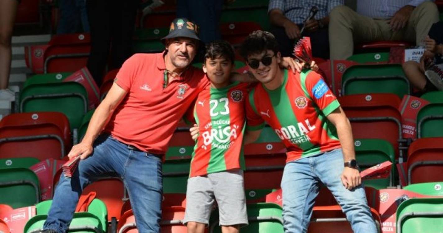 Marítimo-Estrela da Amadora: Veja quem está nos Barreiros (com fotos)