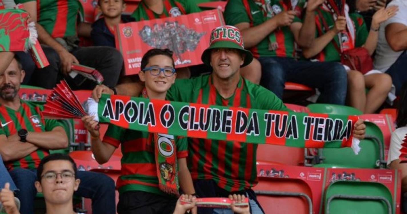 Marítimo-Estrela da Amadora: Veja quem está nos Barreiros (com fotos)