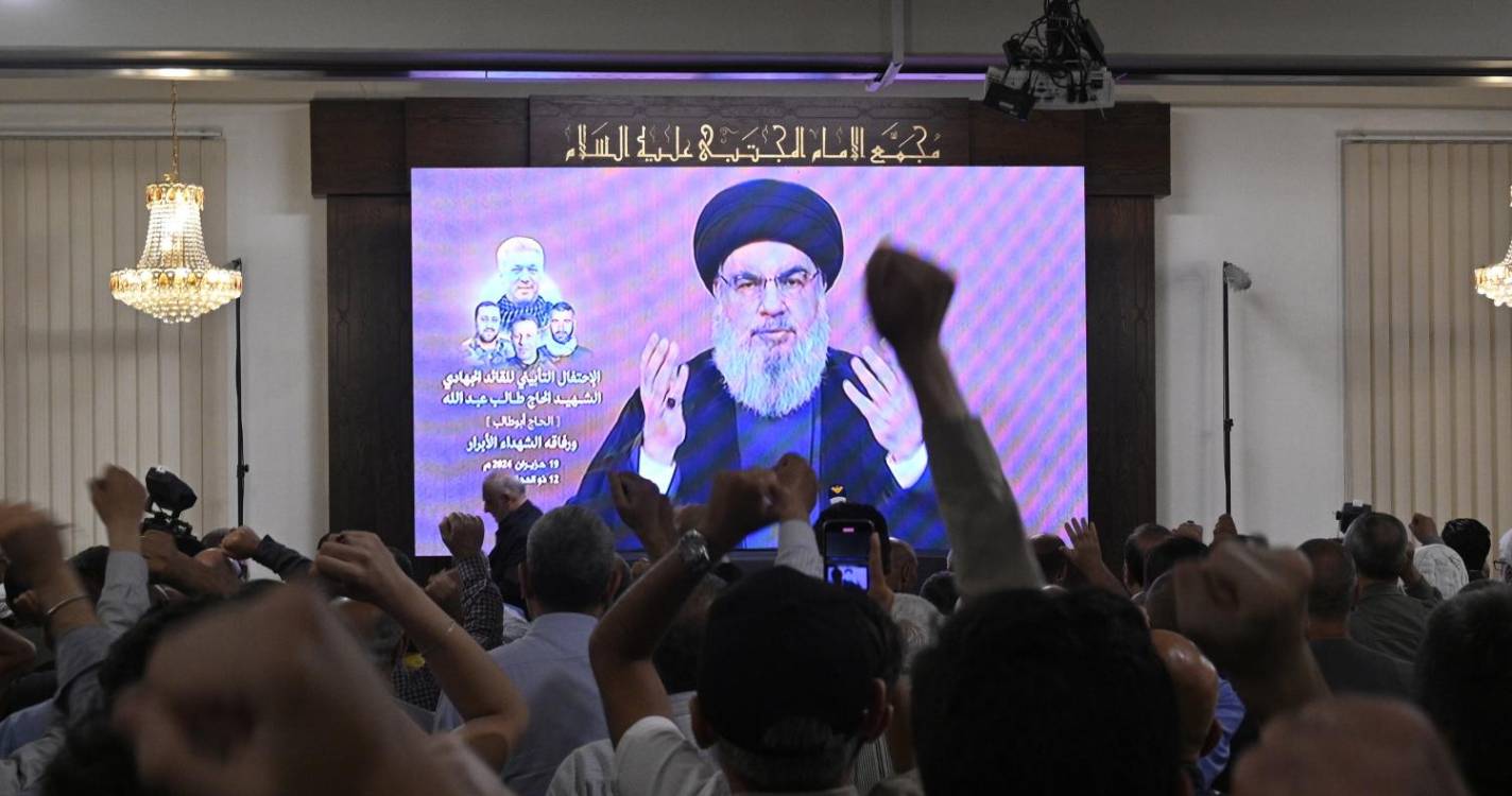 Borrell admite envio de missão naval da UE para Chipre após advertências do Hezbollah