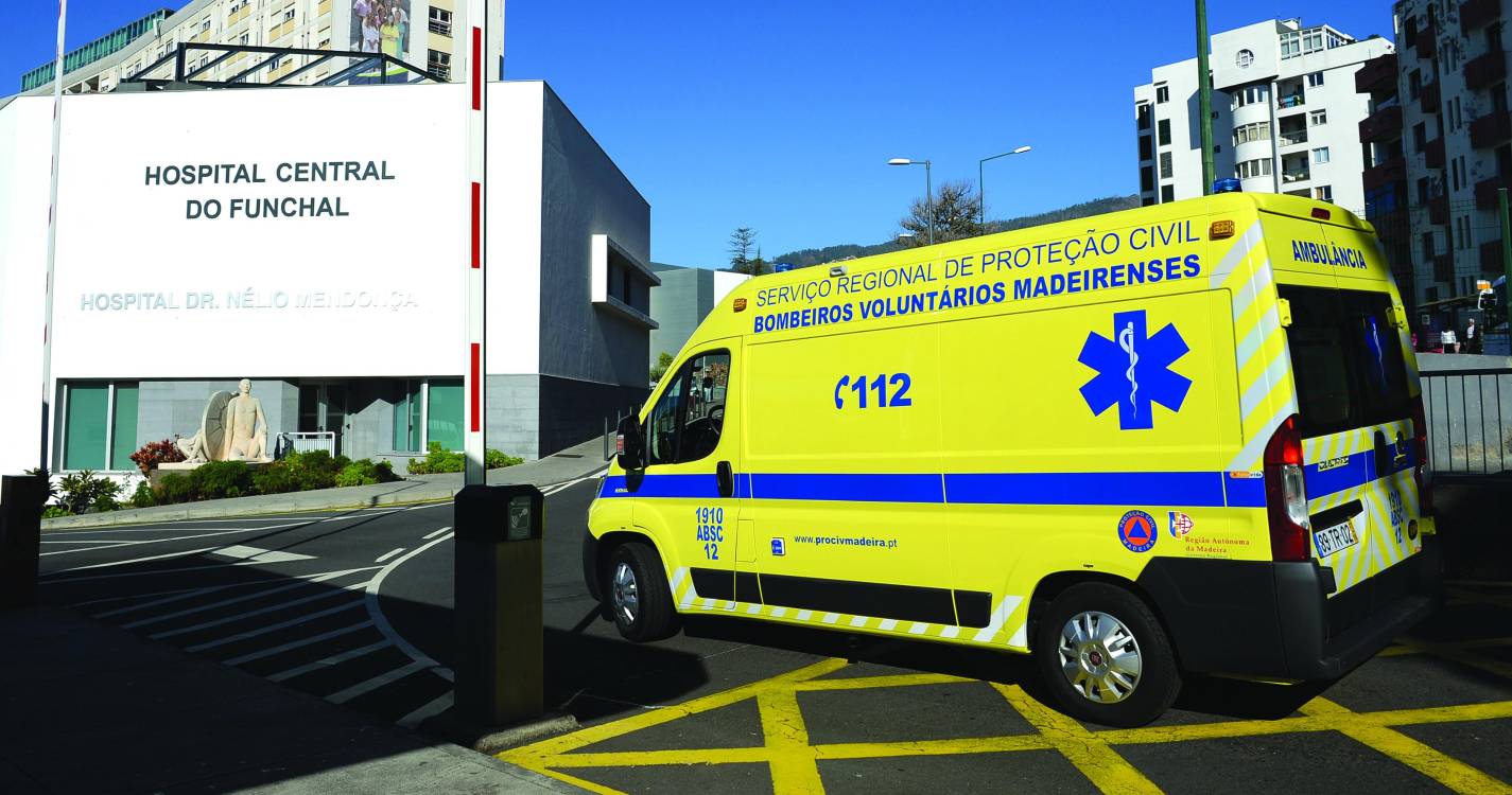 Droga leva a detenção de homem e posterior internamento no hospital