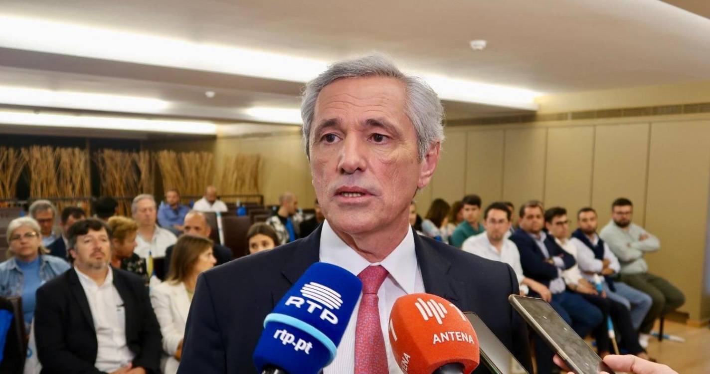CDS agarra bandeira da autonomia que o “PSD deixou cair”