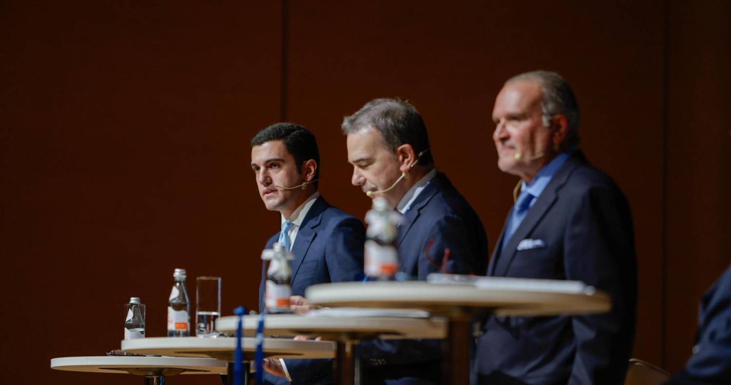 Visita de Ronaldo a Trump chega ao congresso de Macau