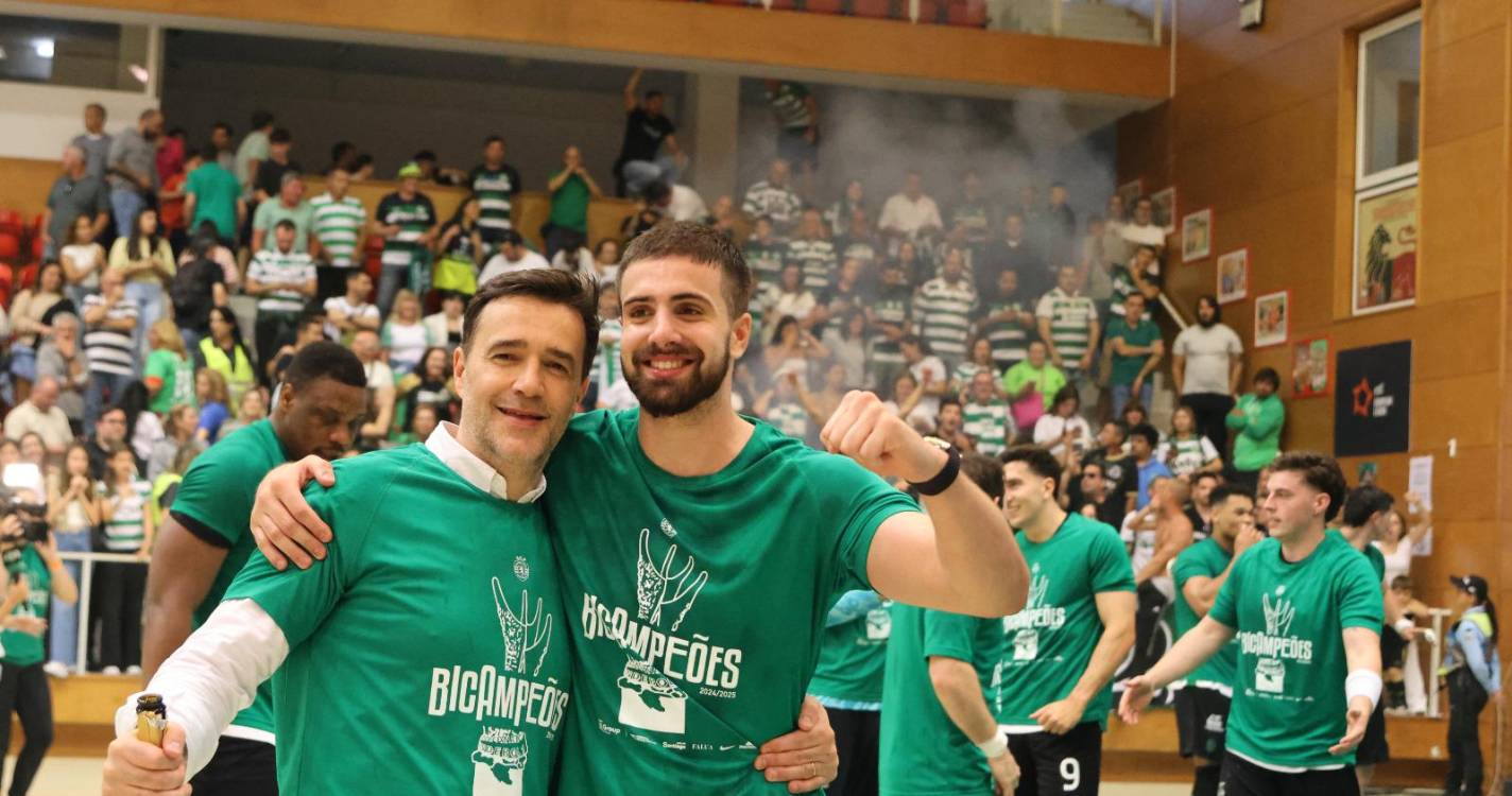 Sporting vence Marítimo e revalida título de campeão nacional de andebol (com fotos)