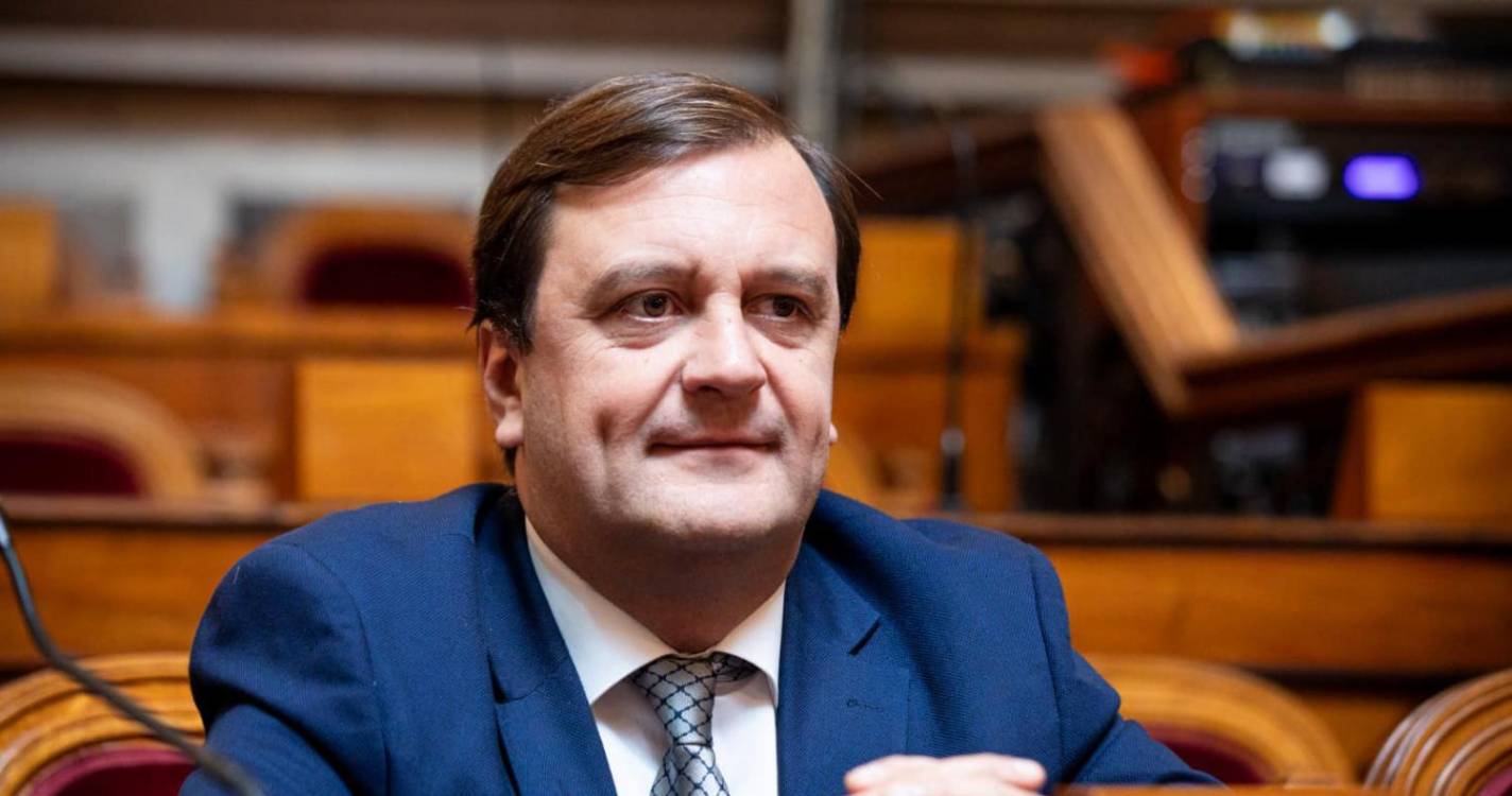 Eleições: Ex-dirigente do PSD João Montenegro apela a que parem saídas mas critica direção