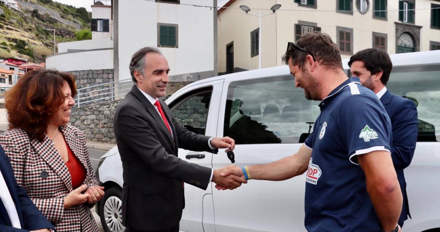 Orçamento Participativo atribui carrinha para o Clube dos Prazeres