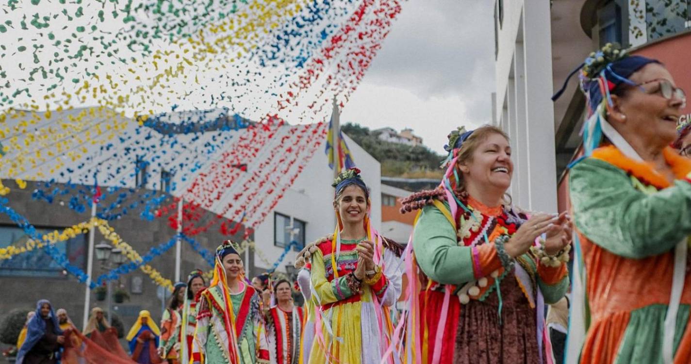 Cortejo Etnográfico ‘São Pedro Telmo’ saiu às ruas de Câmara de Lobos (com fotos)