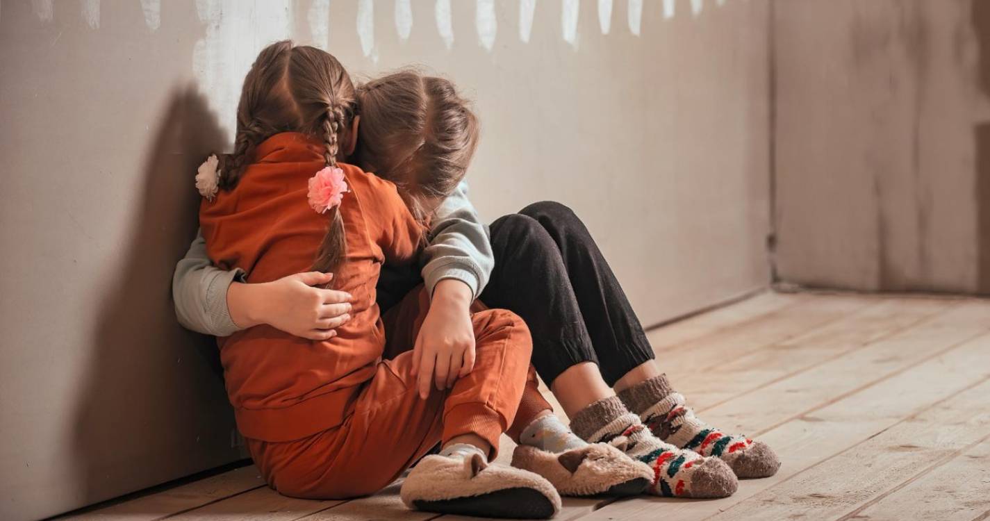 Mais de 14.200 crianças estavam em perigo em 2023 e precisaram de medida de proteção