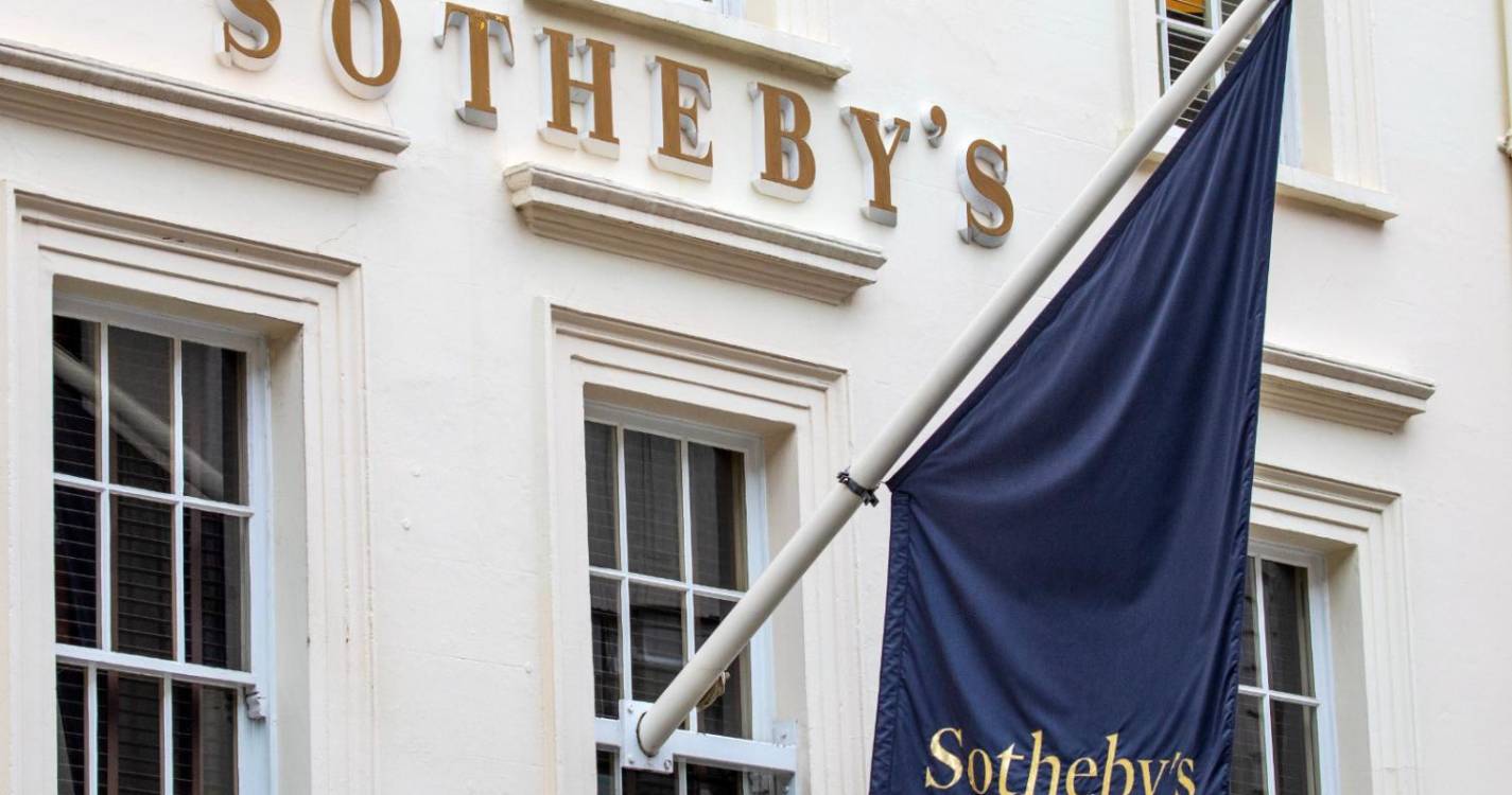 Quadro de Paula Rego vendido em leilão por 2,5 milhões de euros