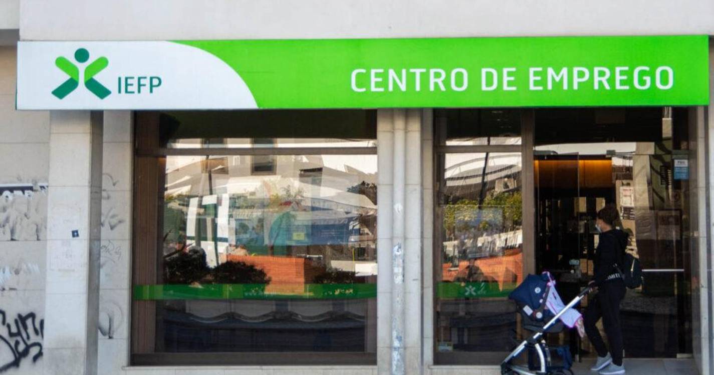 Desempregados aumentam 8,5% em maio em termos homólogos mas descem 2,5% face a abril - IEFP