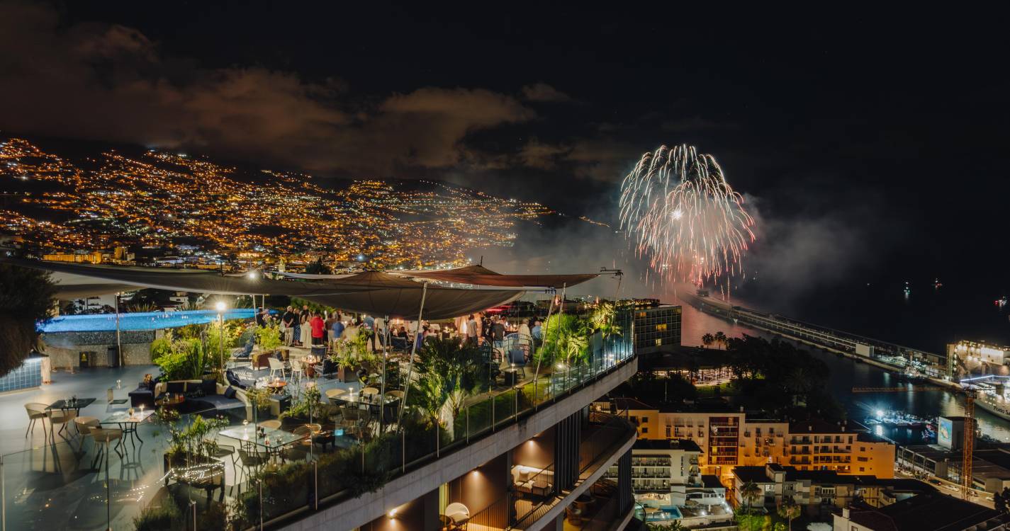 Rooftops da Savoy Signature iluminam-se para o Festival do Atlântico