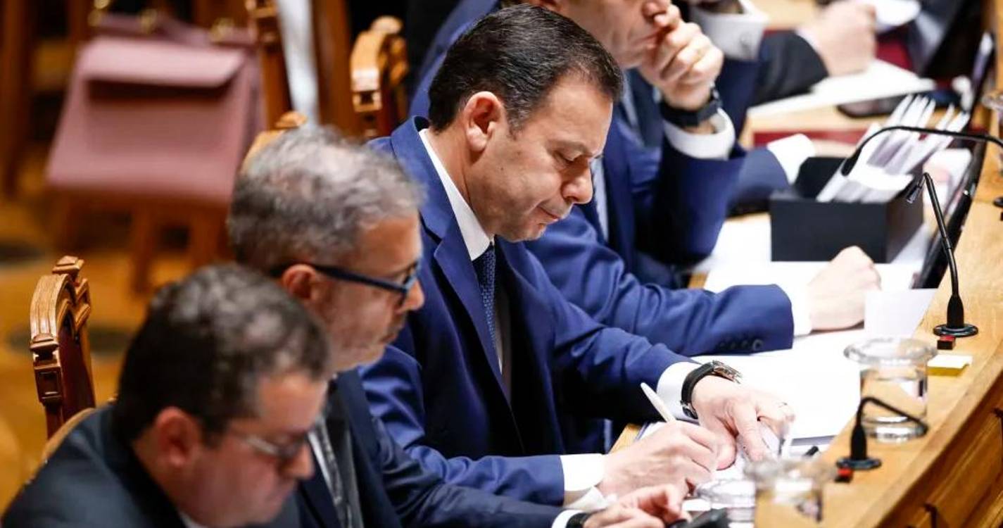 Governo de Montenegro enfrenta hoje moção de censura do Chega com ‘chumbo’ garantido