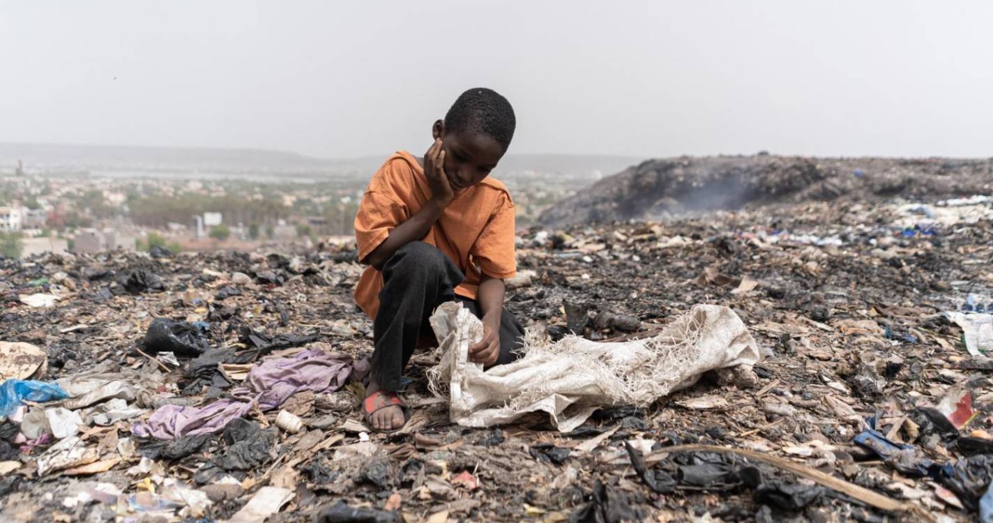 Fome mata 12 pessoas em cinco dias em região do Sudão do Sul onde resta comer erva